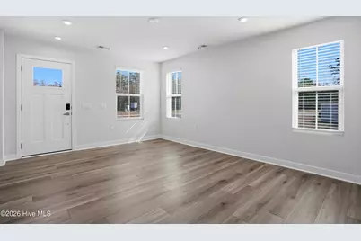 3157 Edgehill Drive, Navassa, NC 28451 - Photo 5