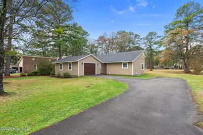 707 Plantation Drive, New Bern, NC 28562 - Photo 1