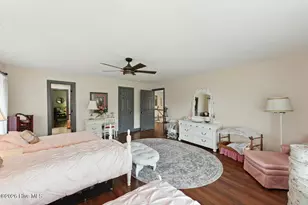 474 E Barefoot Rd, Newton Grove, NC 28366 - Photo 45