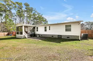 132 Holiday Dr, Hampstead, NC 28443 - Photo 29