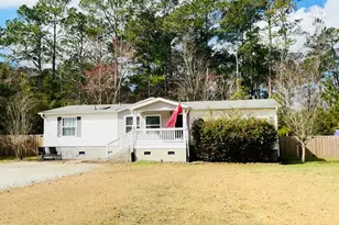 132 Holiday Dr, Hampstead, NC 28443 - Photo 1