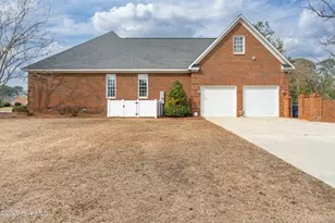 1301 Par Dr, Kinston, NC 28504 - Photo 45