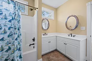 486 Sandy Point Dr, Beaufort, NC 28516 - Photo 17