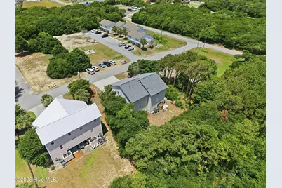 134 Janell Lane S, Emerald Isle, NC 28594 - Photo 3