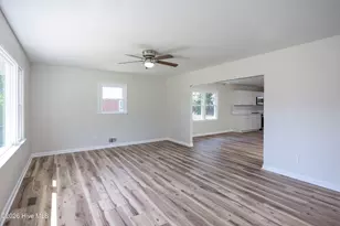 411 Lafayette St, Clinton, NC 28328 - Photo 3