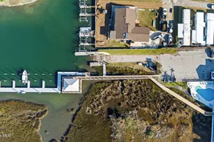 602 W Fort Macon Rd, Atlantic Beach, NC 28512 - Photo 33