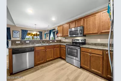 423 Blue Pennant Court, Sneads Ferry, NC 28460 - Photo 17