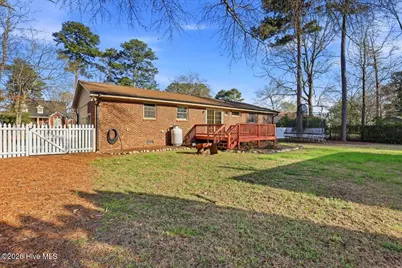 133 Crescent Street, Pine Level, NC 27568 - Photo 5