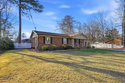 133 Crescent Street, Pine Level, NC 27568 - Photo 3