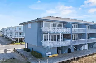 923 Canal Dr, Carolina Beach, NC 28428 - Photo 9