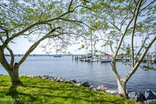 516 S Water St, Oriental, NC 28571 - Photo 7