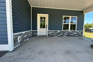 2889 Catherine Lake Rd, Richlands, NC 28574 - Photo 3