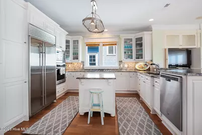 11 Sandpiper Street, Wrightsville Beach, NC 28480 - Photo 15