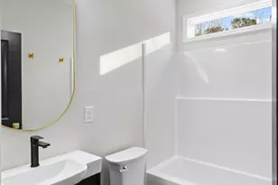 411 Wade Dr, Richlands, NC 28574 - Photo 21