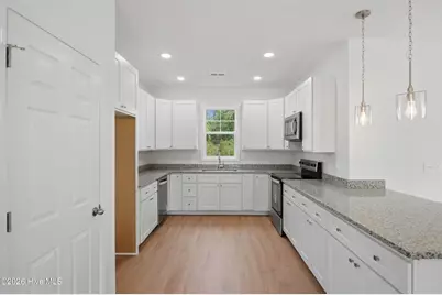 308 S Vann Street, Burgaw, NC 28425 - Photo 11