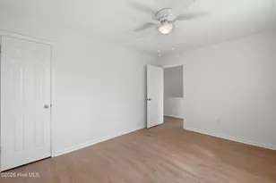308 S Vann St, Burgaw, NC 28425 - Photo 25