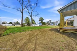 706 W Hayes St, Burgaw, NC 28425 - Photo 35