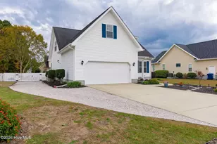 1106 Woods Ct, Morehead City, NC 28557 - Photo 3