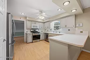 327 Plantation Dr, New Bern, NC 28562 - Photo 19