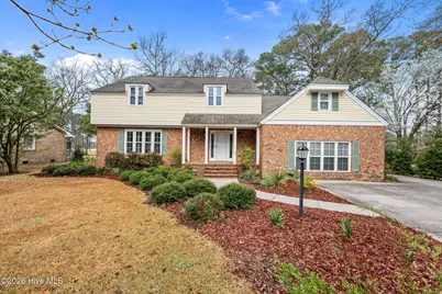 327 Plantation Drive, New Bern, NC 28562 - Photo 1