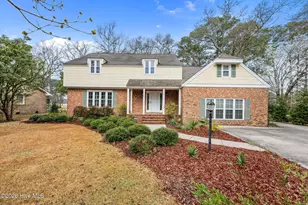 327 Plantation Dr, New Bern, NC 28562 - Photo 7