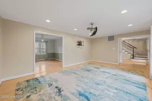 327 Plantation Dr, New Bern, NC 28562 - Photo 11