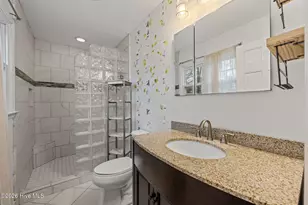 327 Plantation Dr, New Bern, NC 28562 - Photo 29