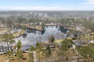 327 Plantation Dr, New Bern, NC 28562 - Photo 47