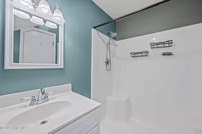 327 Plantation Drive, New Bern, NC 28562 - Photo 33