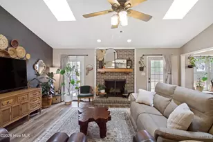 110 Cottage Ln, Jacksonville, NC 28546 - Photo 17