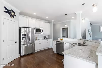 604 S 3rd Street, Carolina Beach, NC 28428 - Photo 15