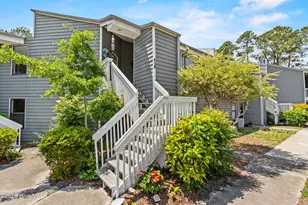 718 Azalea Dr, Hampstead, NC 28443 - Photo 1