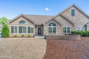117 W Chelsea Ct, Southern Pines, NC 28387 - Photo 1