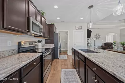 211 Moonstone Court, Jacksonville, NC 28546 - Photo 9