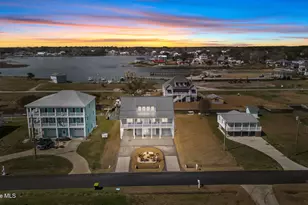 314 Easy St, Cape Carteret, NC 28584 - Photo 3