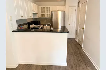2591 Thackery Road #E, Greenville, NC 27858 - Photo 5