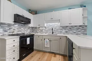 116 Periwinkle Dr, Emerald Isle, NC 28594 - Photo 5