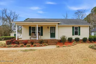 525 W Edwards St, Princeton, NC 27569 - Photo 1