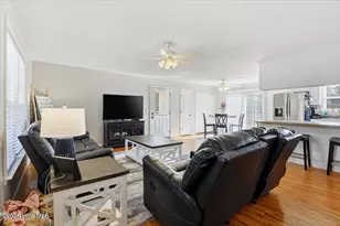 525 W Edwards St, Princeton, NC 27569 - Photo 5