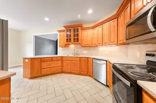 105 Ritter Dr, West End, NC 27376 - Photo 7