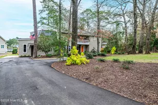 302 Plantation Dr, New Bern, NC 28562 - Photo 81