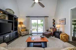 302 Plantation Dr, New Bern, NC 28562 - Photo 25