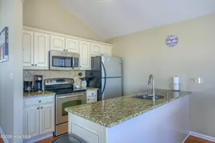 314 Bay Cir, North Topsail Beach, NC 28460 - Photo 9