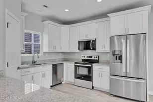 423 Elcinoca Dr, Elizabeth City, NC 27909 - Photo 13