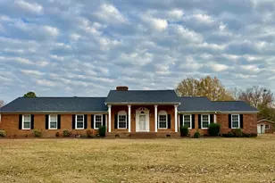 2112 Leon Dr, Greenville, NC 27858 - Photo 1