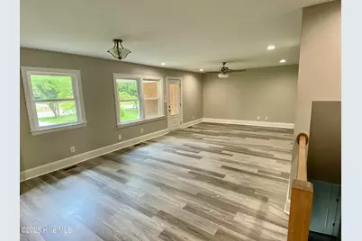 1910 E 9th Street, Greenville, NC 27858 - Photo 15