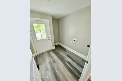 1910 E 9th Street, Greenville, NC 27858 - Photo 7