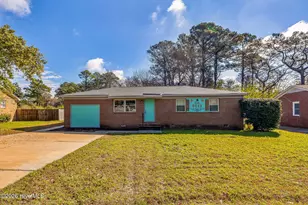 5017 Ilex Dr, Wilmington, NC 28412 - Photo 1