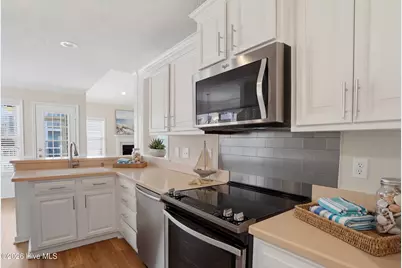 718 Sloop Pointe Lane, Kure Beach, NC 28449 - Photo 15