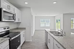 4051 Topsail Trl, New Bern, NC 28560 - Photo 5